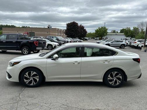 2022 Subaru Legacy Premium