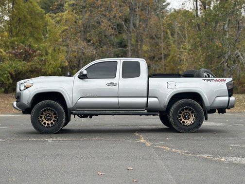 2016 Toyota Tacoma TRD Sport