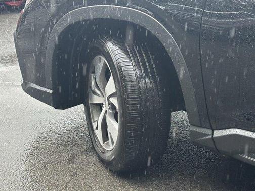 2023 Subaru Ascent Premium 8-Passenger