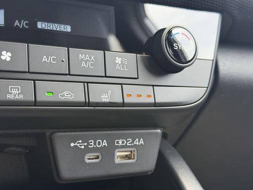 Ice Silver Metallic 2026 Subaru Outback Premium