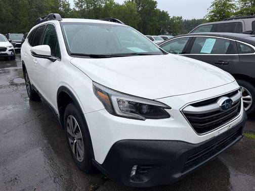 Crystal White Pearl 2020 Subaru Outback Premium