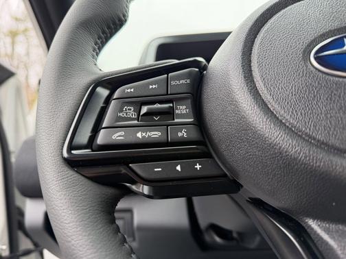 Crystal White Pearl 2026 Subaru Outback Premium