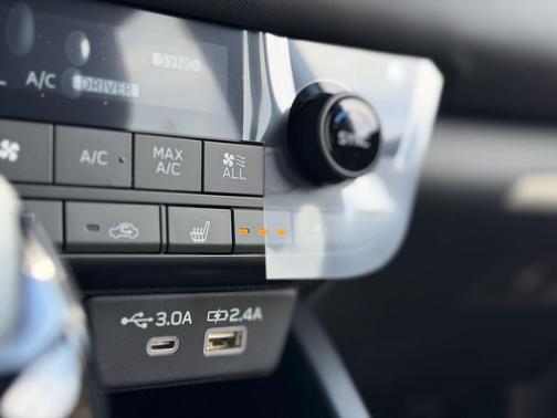 Ice Silver Metallic 2026 Subaru Outback Touring XT