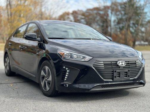 2018 Hyundai IONIQ Hybrid SEL