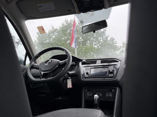 Platinum Gray Metallic 2020 Volkswagen Tiguan 2.0T S 4MOTION