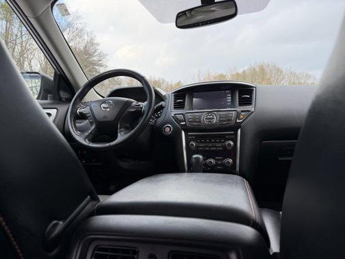 2020 Nissan Pathfinder SV 4WD