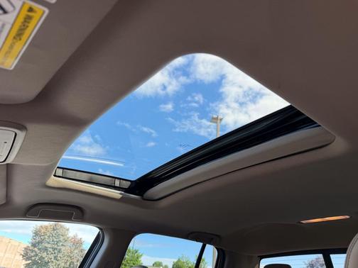 Platinum White Pearl 2022 Honda Ridgeline RTL