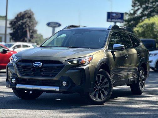 2025 Subaru Outback Touring XT