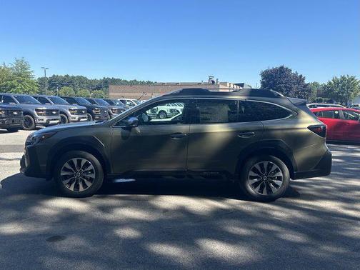 2025 Subaru Outback Touring XT