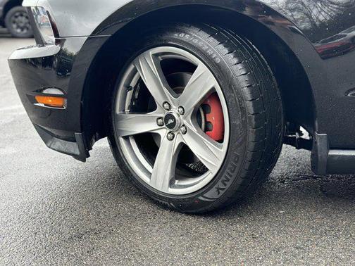 2011 Ford Mustang GT Premium