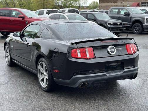 2011 Ford Mustang GT Premium