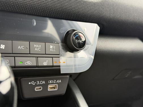 Crystal Black Silica 2026 Subaru Outback Premium