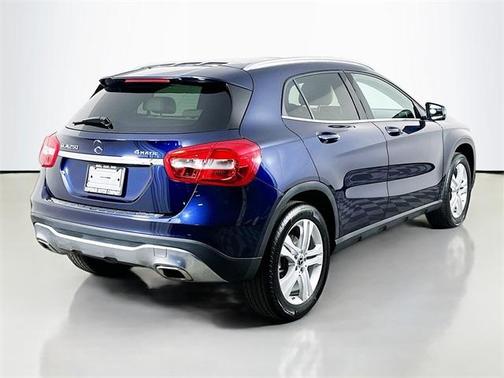 2018 Mercedes-Benz GLA 250 Base 4MATIC