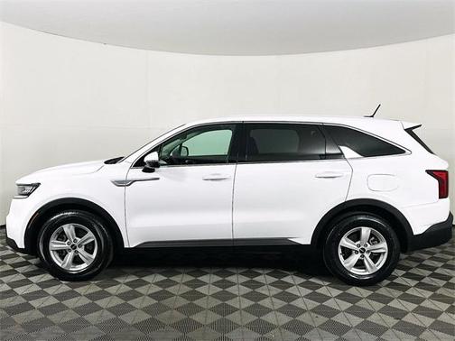 2022 Kia Sorento LX