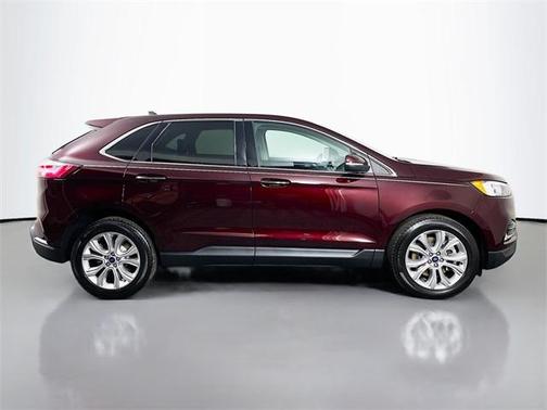 2021 Ford Edge Titanium