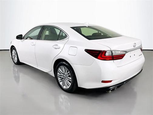 2016 Lexus ES 350 Base