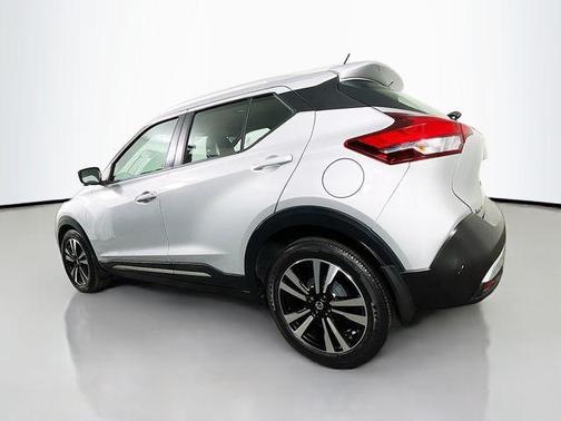 2019 Nissan Kicks SR