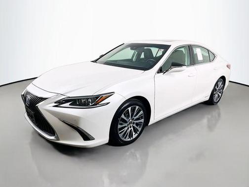 White 2020 Lexus ES 300h Base