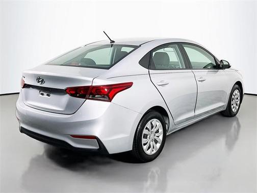 2021 Hyundai Accent SE