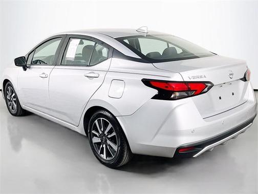 2021 Nissan Versa 1.6 SV