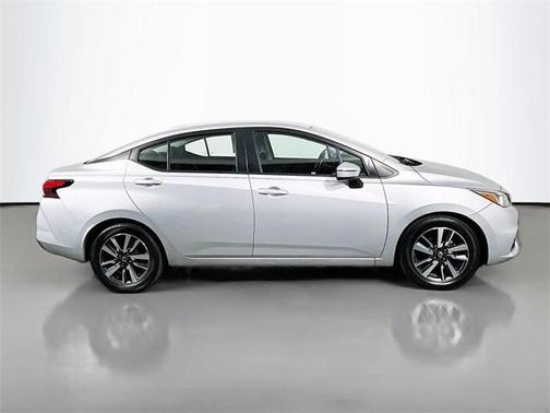2021 Nissan Versa 1.6 SV