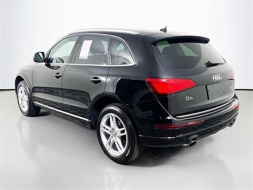 2017 Audi Q5 2.0T Premium Plus