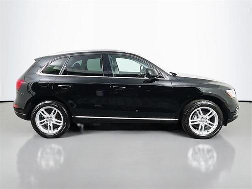 2017 Audi Q5 2.0T Premium Plus