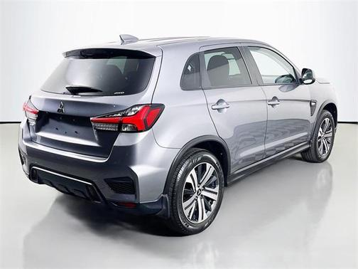 2023 Mitsubishi Outlander Sport 2.0 SE