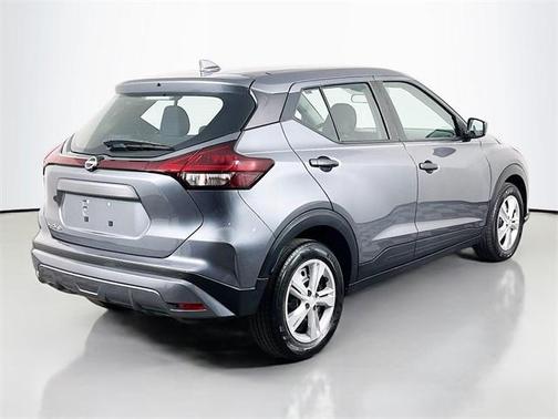 2023 Nissan Kicks S