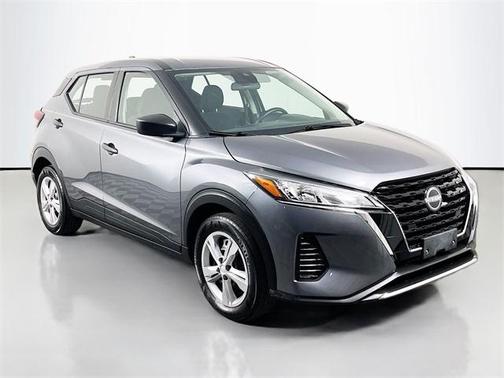 2023 Nissan Kicks S