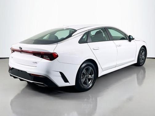 2021 Kia K5 LXS