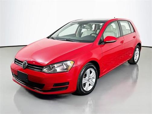 2017 Volkswagen Golf TSI Wolfsburg Edition 4-Door