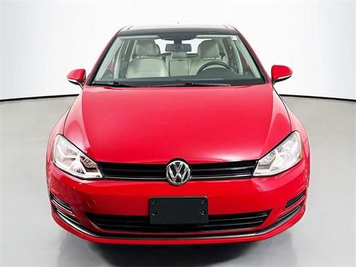 2017 Volkswagen Golf TSI Wolfsburg Edition 4-Door