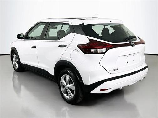 2023 Nissan Kicks S