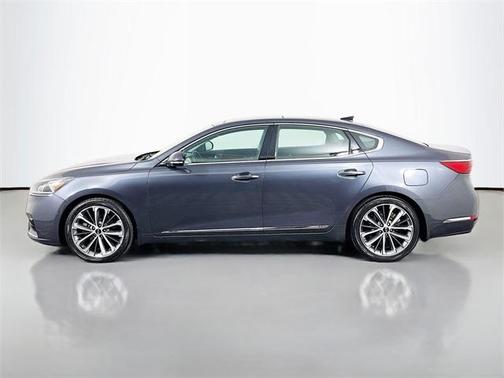 2019 Kia Cadenza Technology