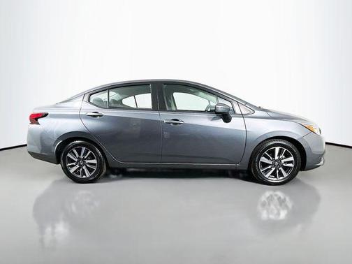 2021 Nissan Versa 1.6 SV