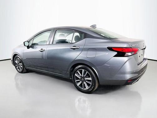 2021 Nissan Versa 1.6 SV