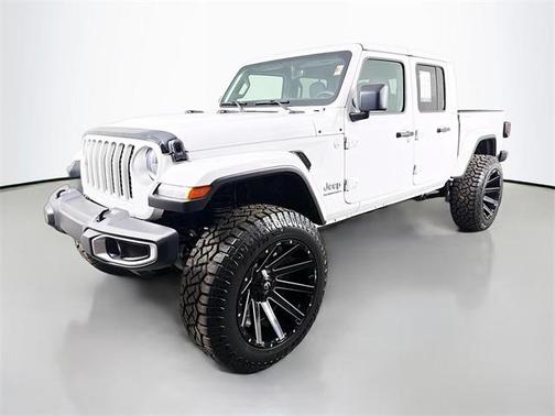 2023 Jeep Gladiator Overland