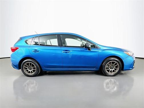 2019 Subaru Impreza 2.0i