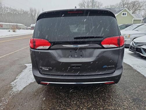 2018 Chrysler Pacifica Hybrid Limited