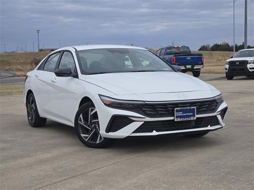 2025 Hyundai ELANTRA HEV SEL Sport