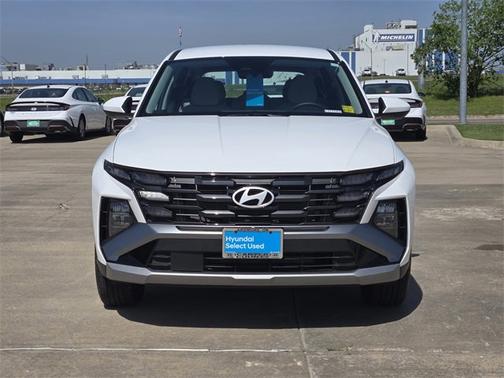 2025 Hyundai TUCSON SE