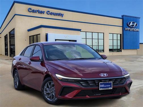 2024 Hyundai ELANTRA SEL