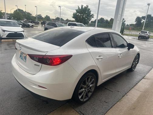 2018 Mazda Mazda3 Touring