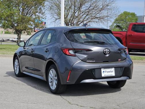 2025 Toyota Corolla Hatchback SE