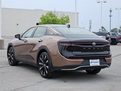 2025 Toyota Crown Platinum