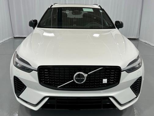2024 Volvo XC60 Recharge Plug-In Hybrid T8 Polestar Engineered