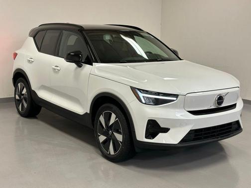 2024 Volvo XC40 Recharge Pure Electric Twin Core