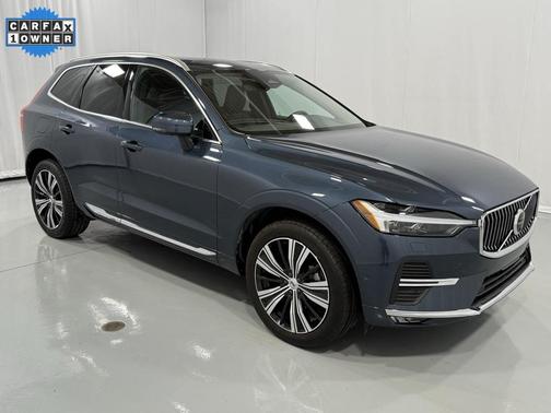 2023 Volvo XC60 B5 Plus Bright Theme