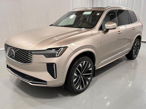 2026 Volvo XC90 B6 Plus 7-Seater